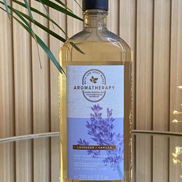 BBW - Aromatherapy Lanvender Vanilla - Body Wash + Foam Bath